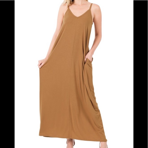 Zenana Outfitters Dresses & Skirts - Strappy Maxi Dress